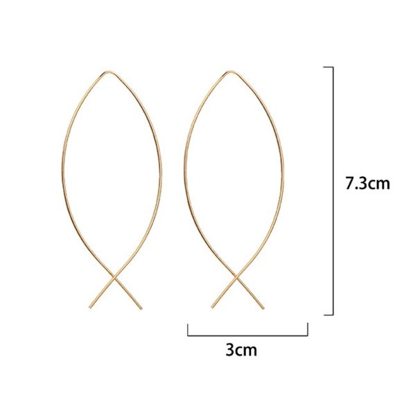 3/$25 Silver Fish Shaped Dangle Earrings - Picture 3 of 4